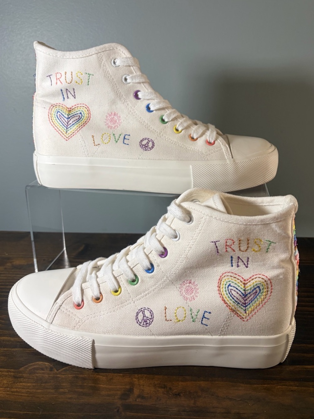 American Eagle Outfitters Trust in Love  White High-Top Sneakers with Embroidery